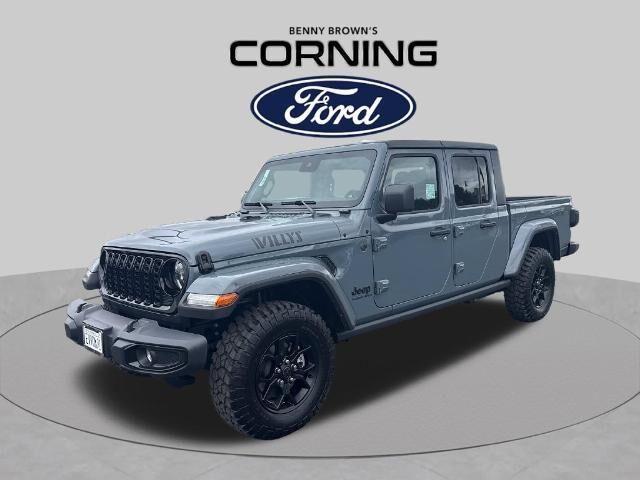 2025 Jeep Gladiator Sport