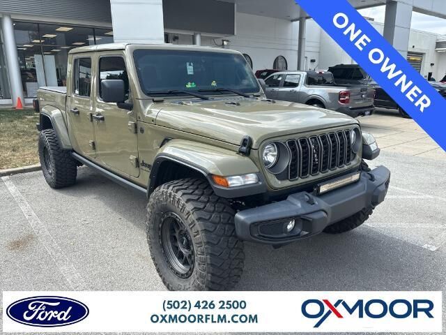 2025 Jeep Gladiator Sport