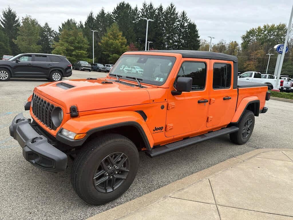 2025 Jeep Gladiator Sport — photo 1 of 1