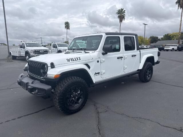 2025 Jeep Gladiator Sport