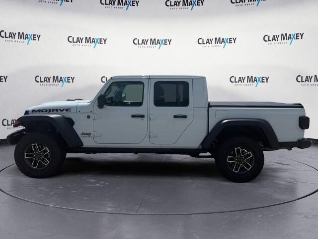 2025 Jeep Gladiator Mojave — photo 1 of 26