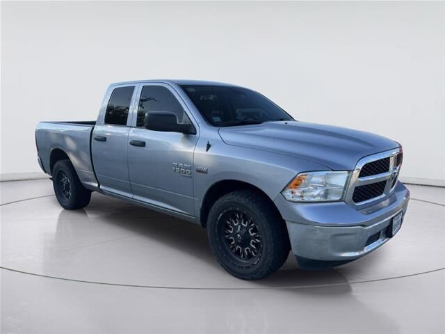 2019 Ram 1500 Classic Tradesman — photo 1 of 9