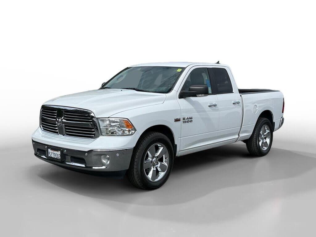 2017 Ram 1500 SLT — photo 1 of 1