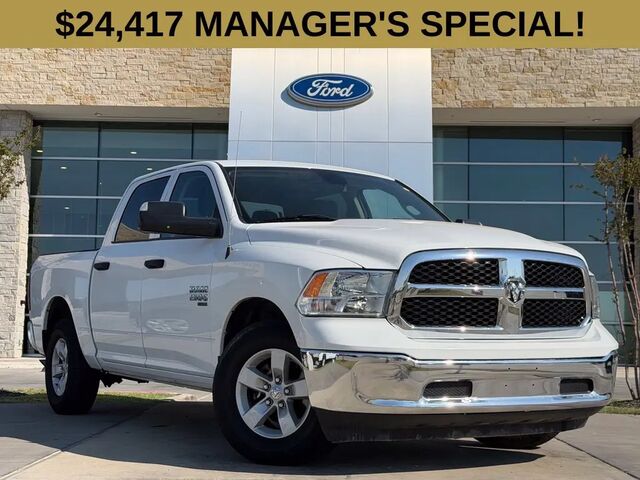 2023 Ram 1500 Classic SLT