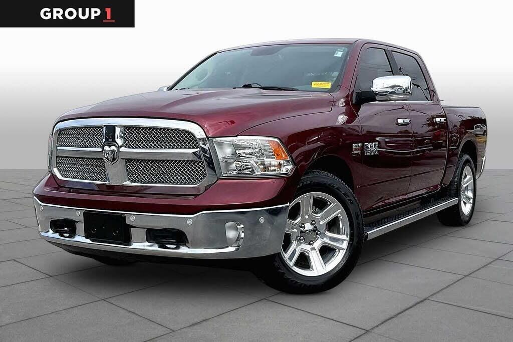 2017 Ram 1500 SLT — photo 1 of 13