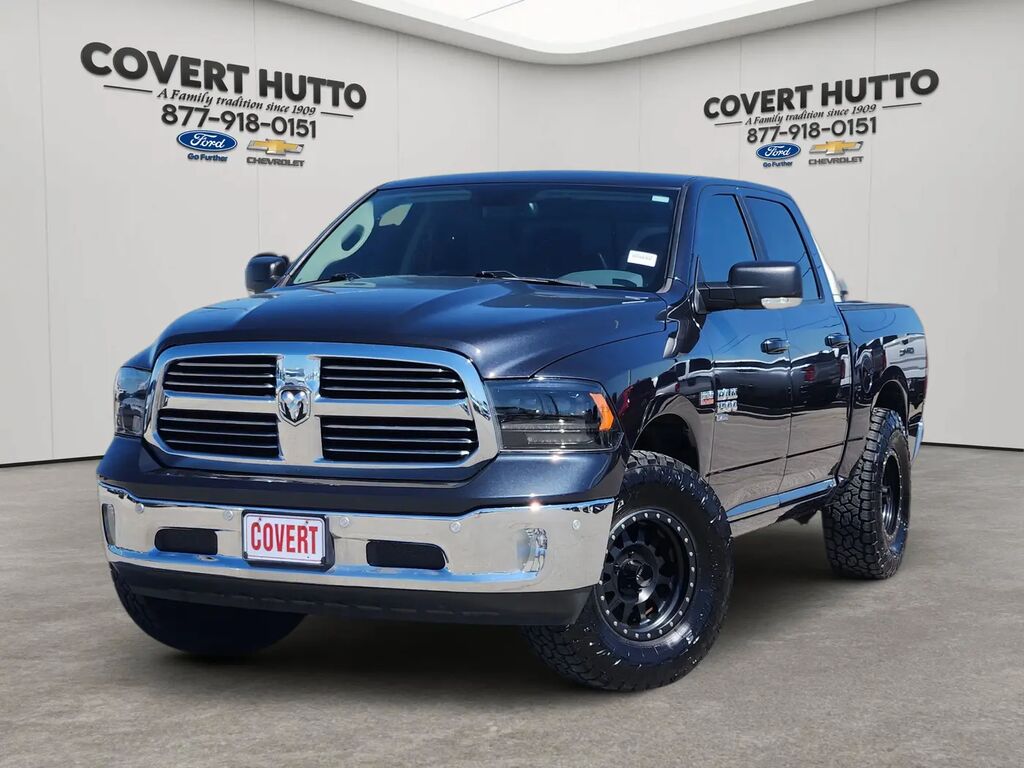 2019 Ram 1500 Classic SLT — photo 1 of 13