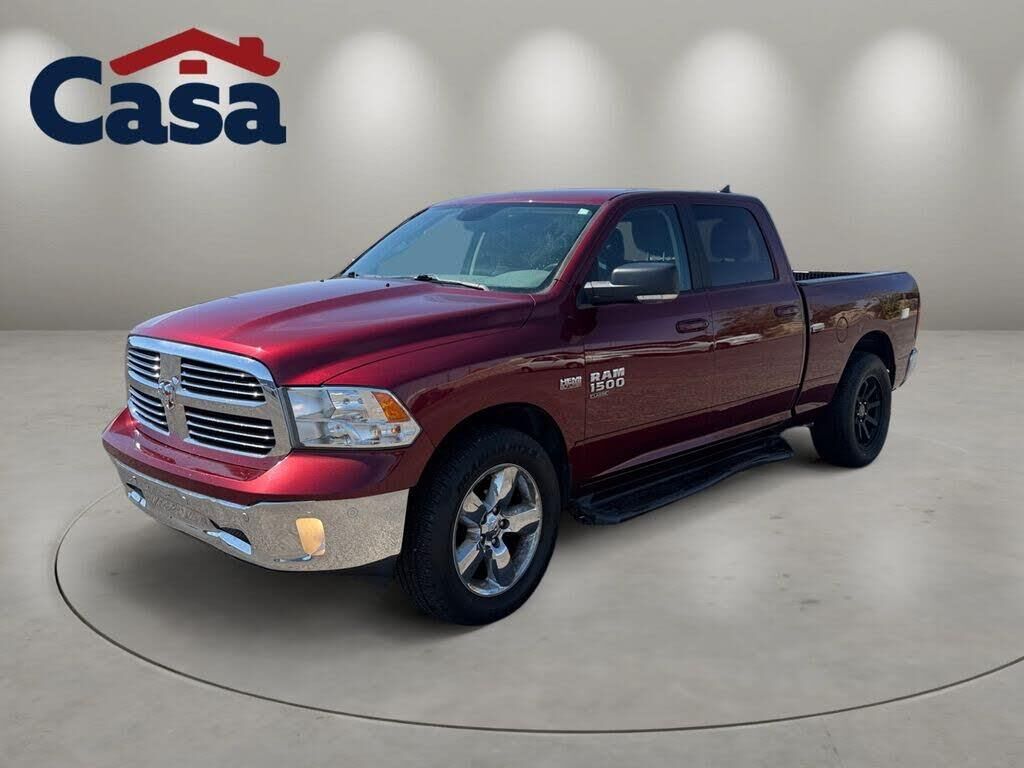 2019 Ram 1500 Classic SLT — photo 1 of 13