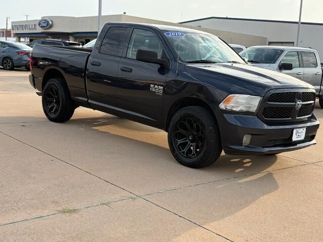 2019 Ram 1500 Classic Tradesman — photo 1 of 11