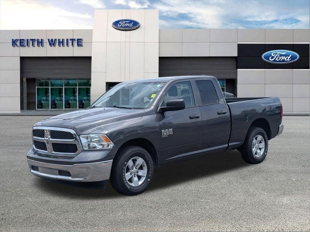 2024 Ram 1500 Classic SLT — photo 1 of 2