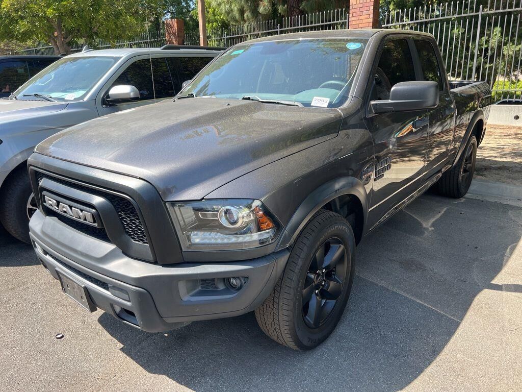 2020 Ram 1500 Classic SLT — photo 1 of 2