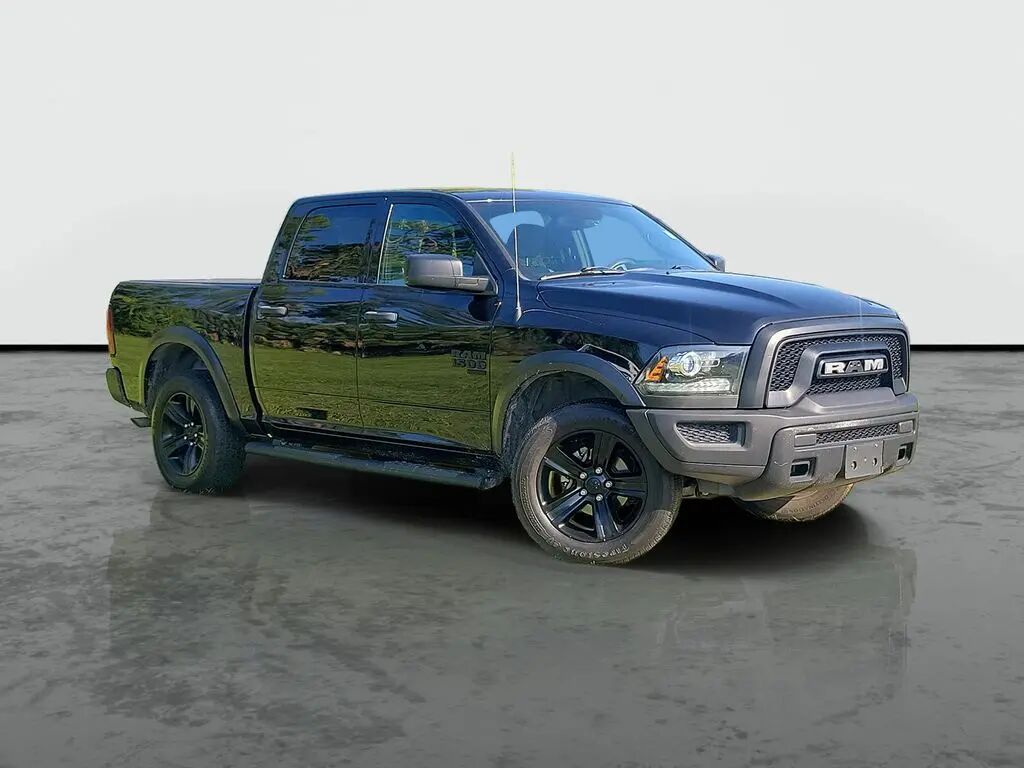 2022 Ram 1500 Classic SLT — photo 1 of 12
