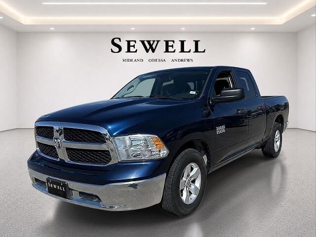 2021 Ram 1500 Classic SLT — photo 1 of 8