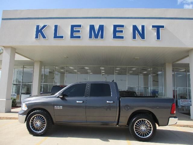 2017 Ram 1500 SLT