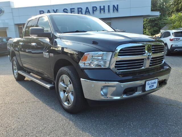 2016 Ram 1500 SLT — photo 1 of 13
