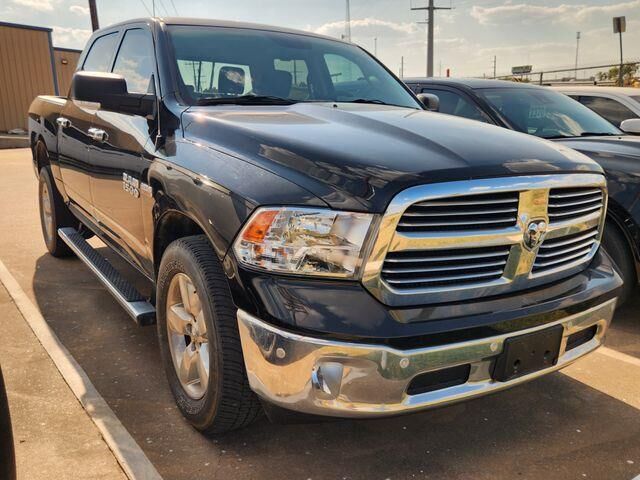 2018 Ram 1500 SLT — photo 1 of 6