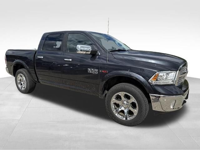 2017 Ram 1500 Laramie — photo 1 of 4