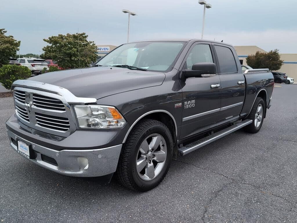 2018 Ram 1500 SLT — photo 1 of 1