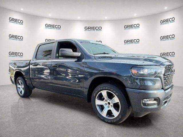 2026 Ram 1500 Express — photo 1 of 2