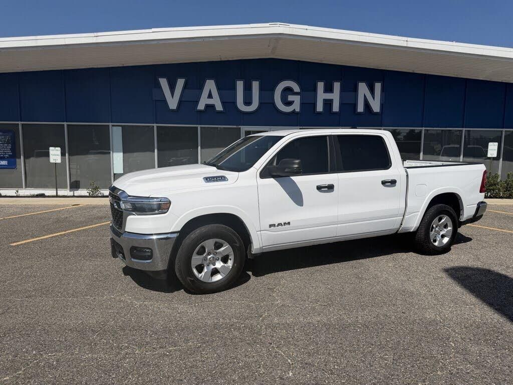 2025 Ram 1500 Big Horn — photo 1 of 4