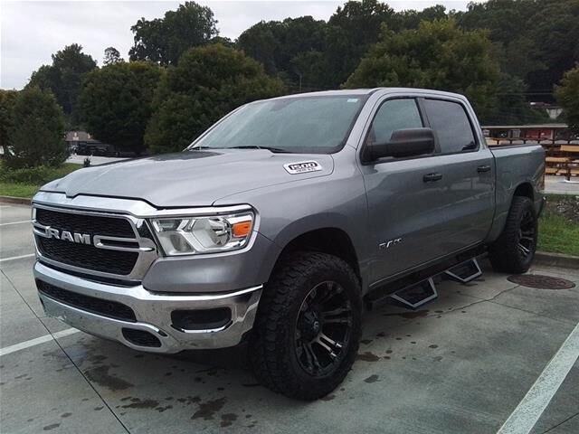 2019 Ram 1500 Tradesman — photo 1 of 13