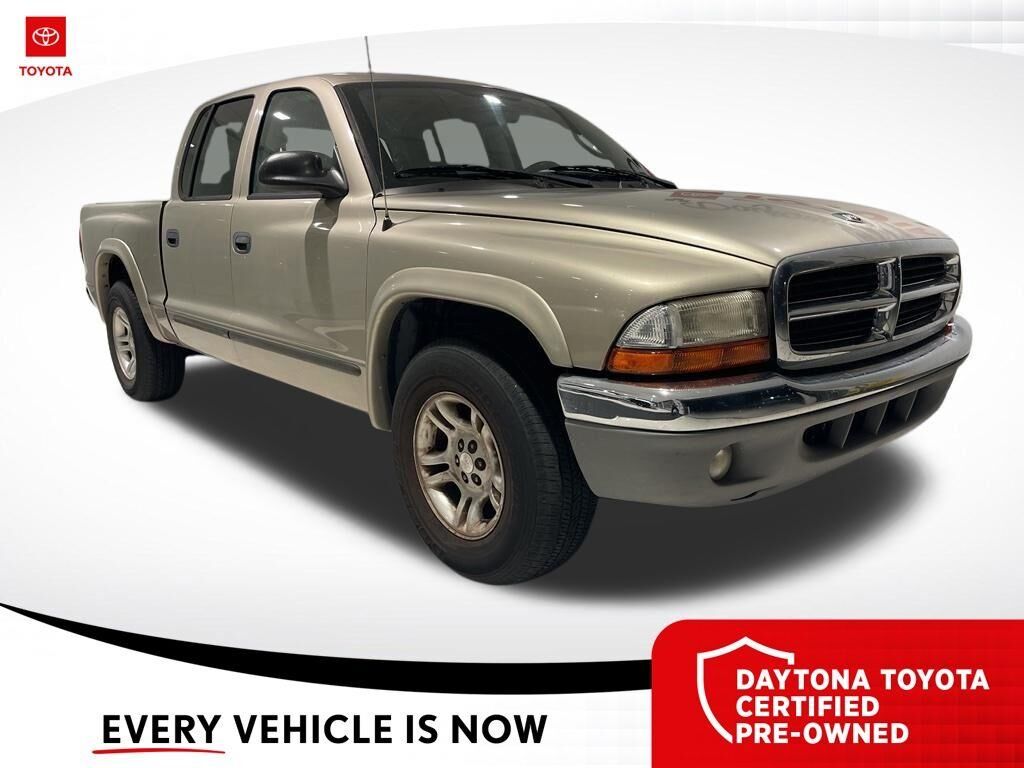 2004 Dodge Dakota SLT — photo 1 of 15