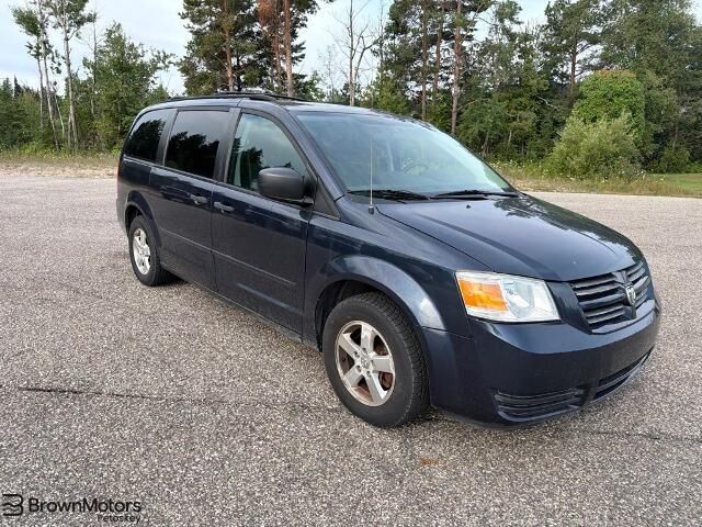 2008 Dodge Grand Caravan SE — photo 1 of 10