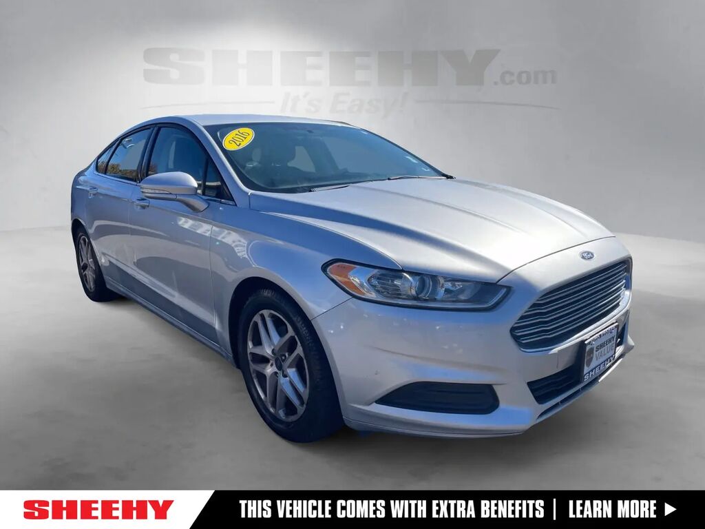 2016 Ford Fusion SE — photo 1 of 9