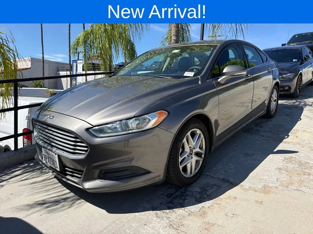 2014 Ford Fusion SE — photo 1 of 12