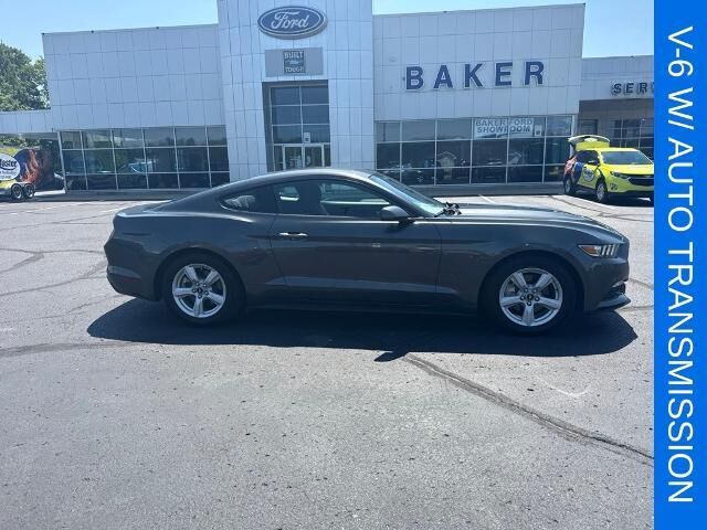 2016 Ford Mustang V6 — photo 1 of 26