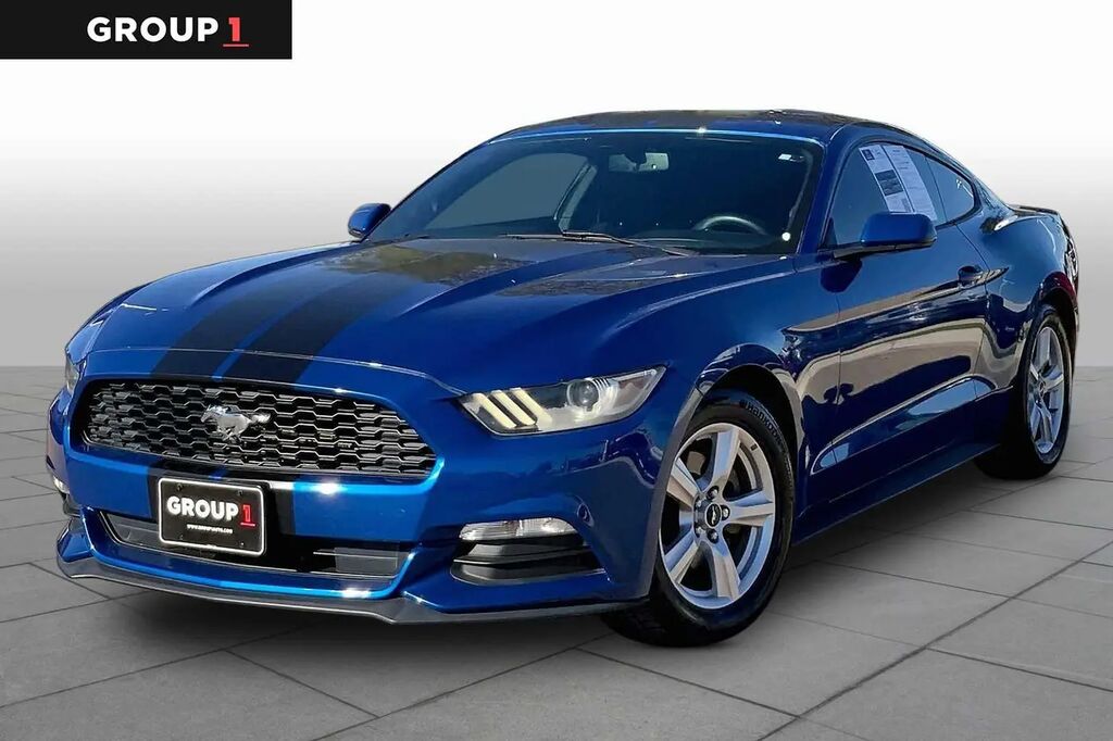 2017 Ford Mustang V6 — photo 1 of 13