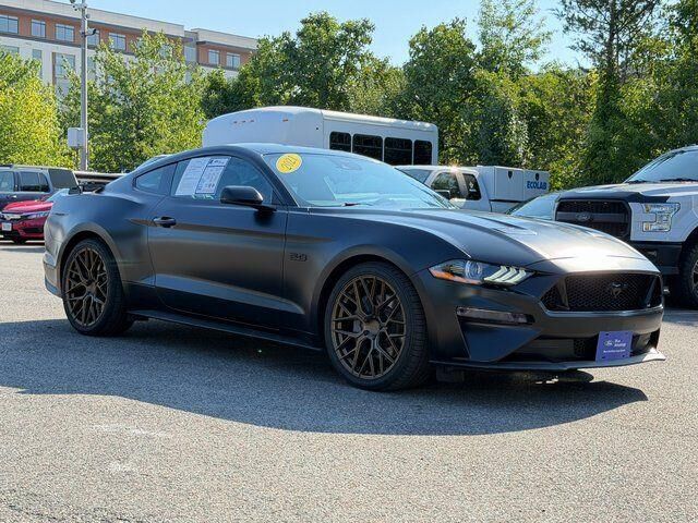 2021 Ford Mustang GT Premium — photo 1 of 6