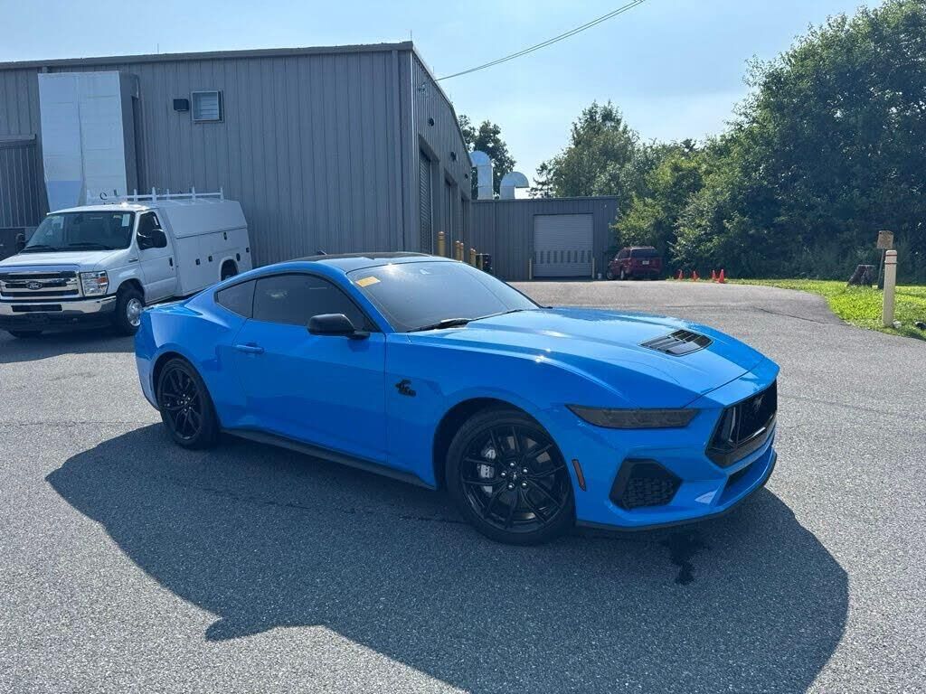 2024 Ford Mustang GT Premium — photo 1 of 14