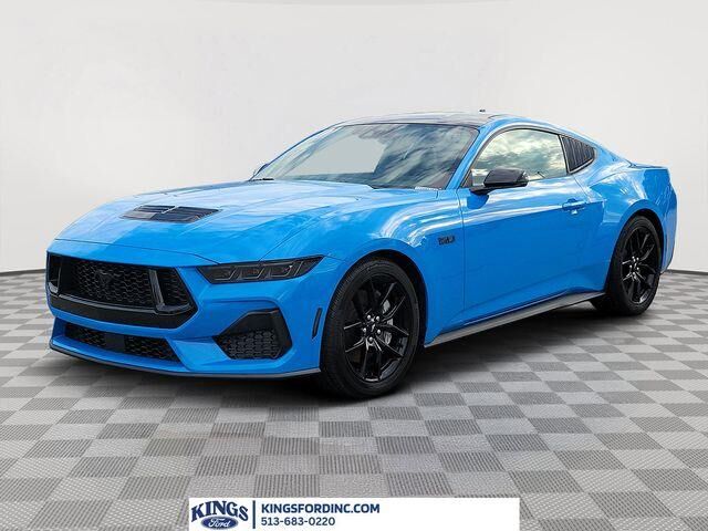 2025 Ford Mustang GT Premium — photo 1 of 13