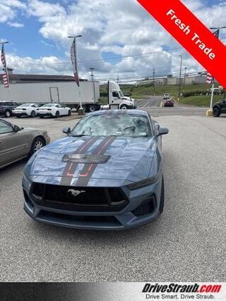 2026 Ford Mustang GT Premium — photo 1 of 13