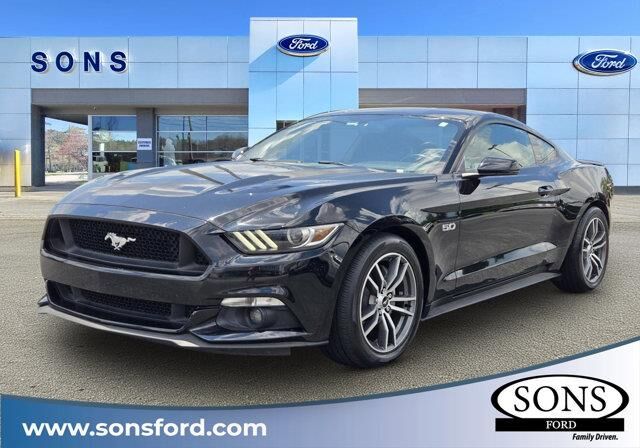 2016 Ford Mustang GT Premium — photo 1 of 39