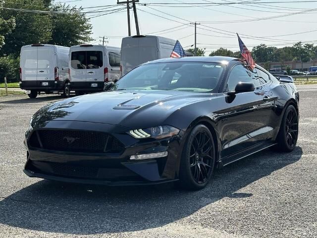2019 Ford Mustang GT Premium — photo 1 of 2