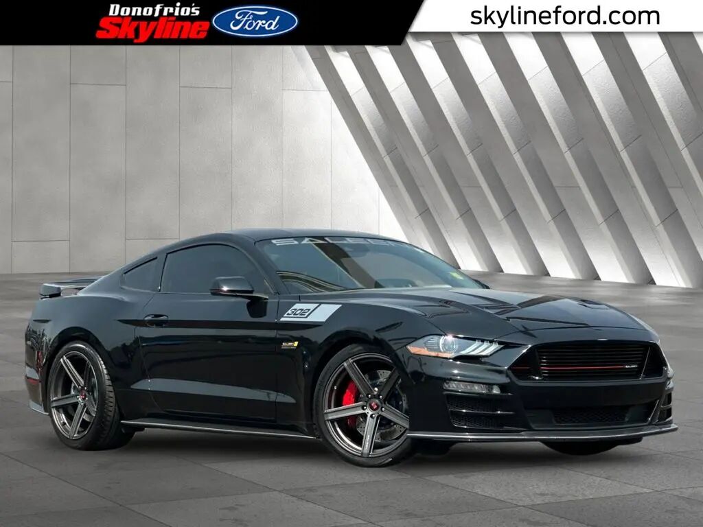 2021 Ford Mustang GT Premium — photo 1 of 39