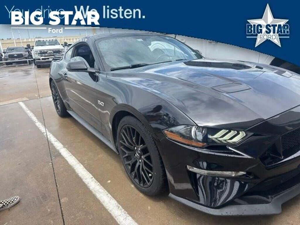 2020 Ford Mustang GT Premium — photo 1 of 1
