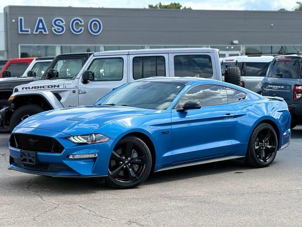 2021 Ford Mustang GT — photo 1 of 1