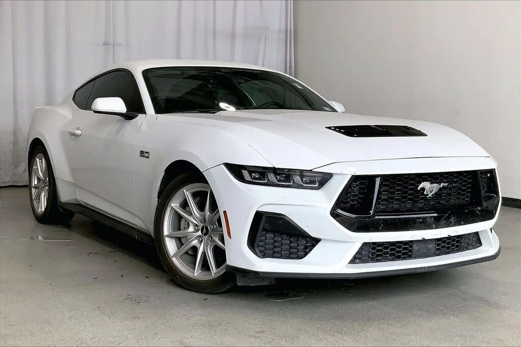 2024 Ford Mustang GT Premium — photo 1 of 9