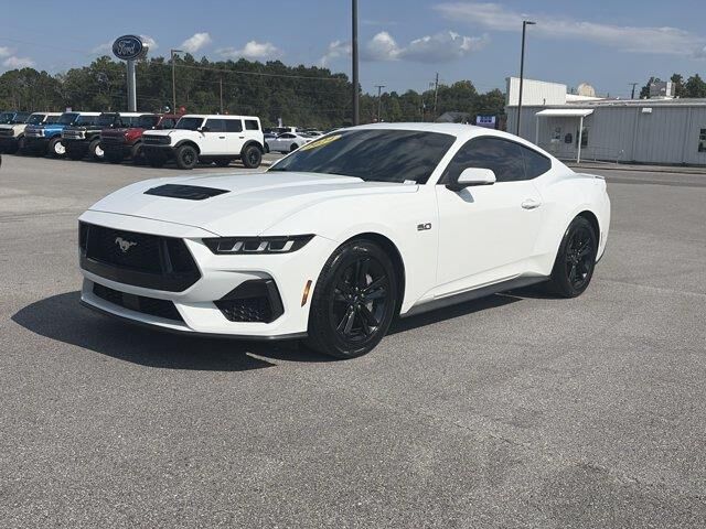 2024 Ford Mustang GT — photo 1 of 39