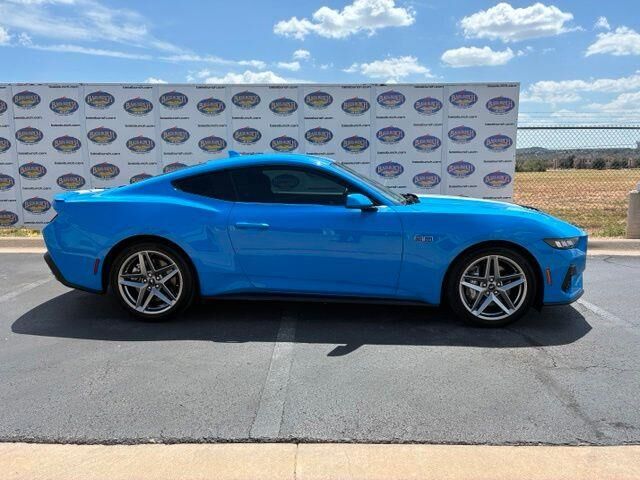 2024 Ford Mustang GT — photo 1 of 13