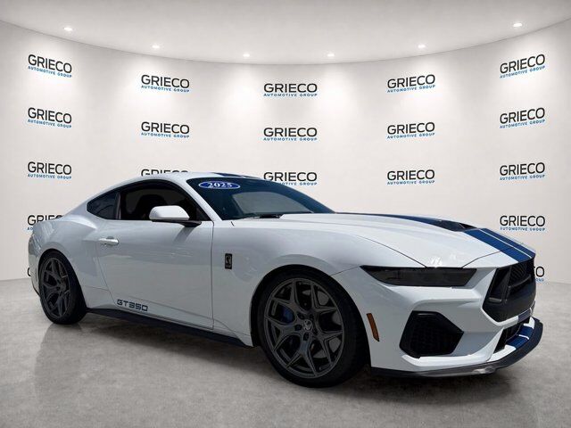 2025 Ford Mustang GT Premium — photo 1 of 2