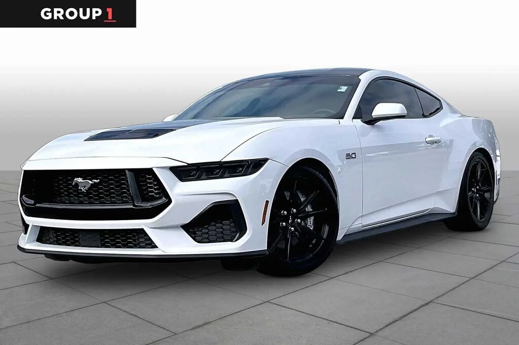 2026 Ford Mustang GT Premium — photo 1 of 13