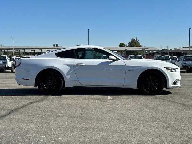 2017 Ford Mustang GT — photo 1 of 12
