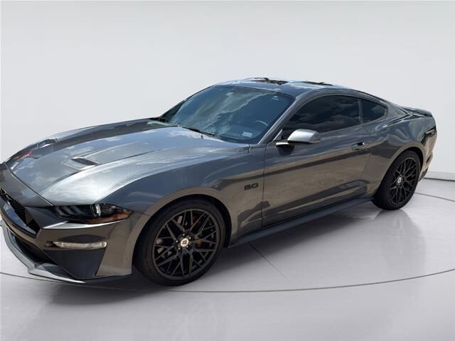 2019 Ford Mustang GT — photo 1 of 13