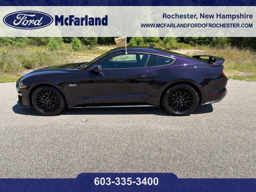 2022 Ford Mustang GT Premium — photo 1 of 4