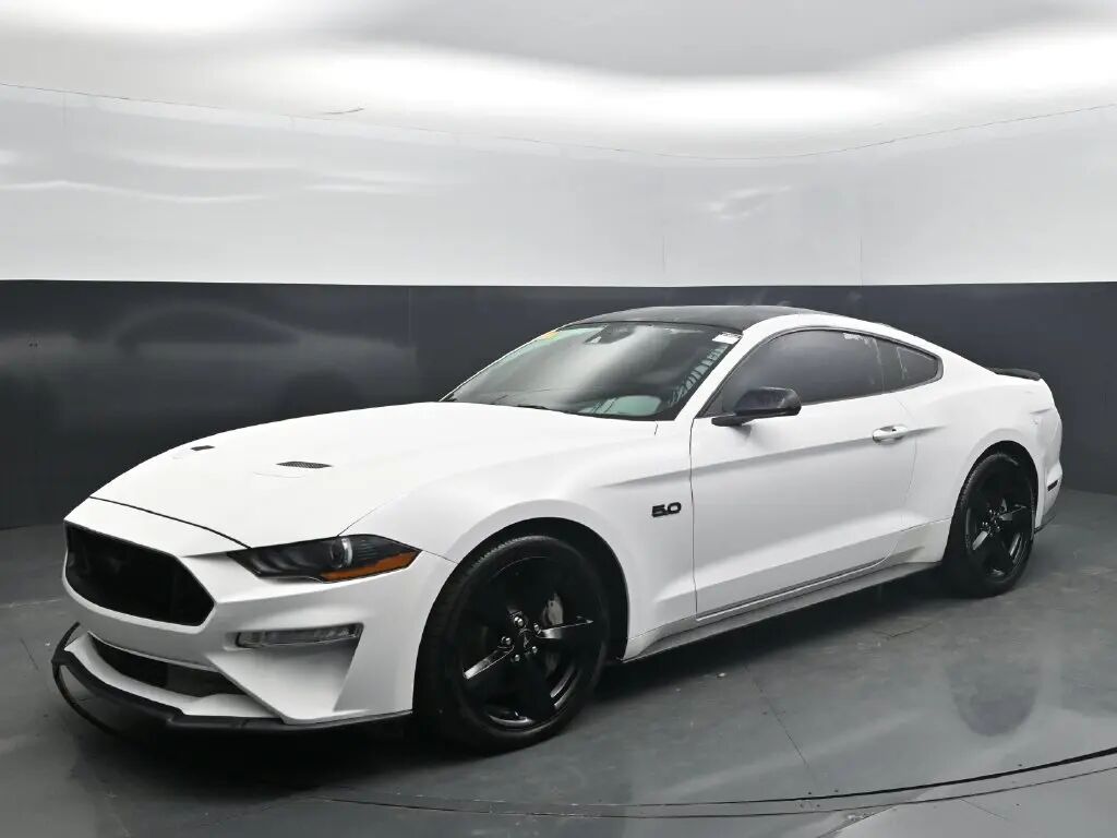 2022 Ford Mustang GT — photo 1 of 13