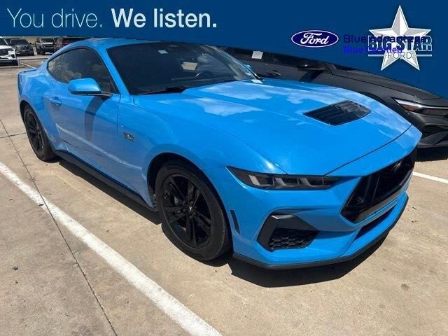 2024 Ford Mustang GT — photo 1 of 15