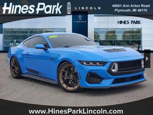 2025 Ford Mustang GT Premium — photo 1 of 13